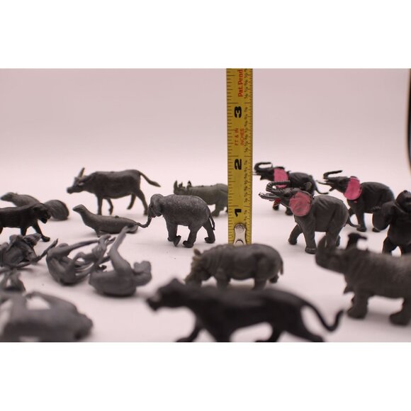 Vintage Plastic Animal Figurines Jungle Safari Set Mix Lot 20+ Mini Toy Collect - Picture 8 of 8